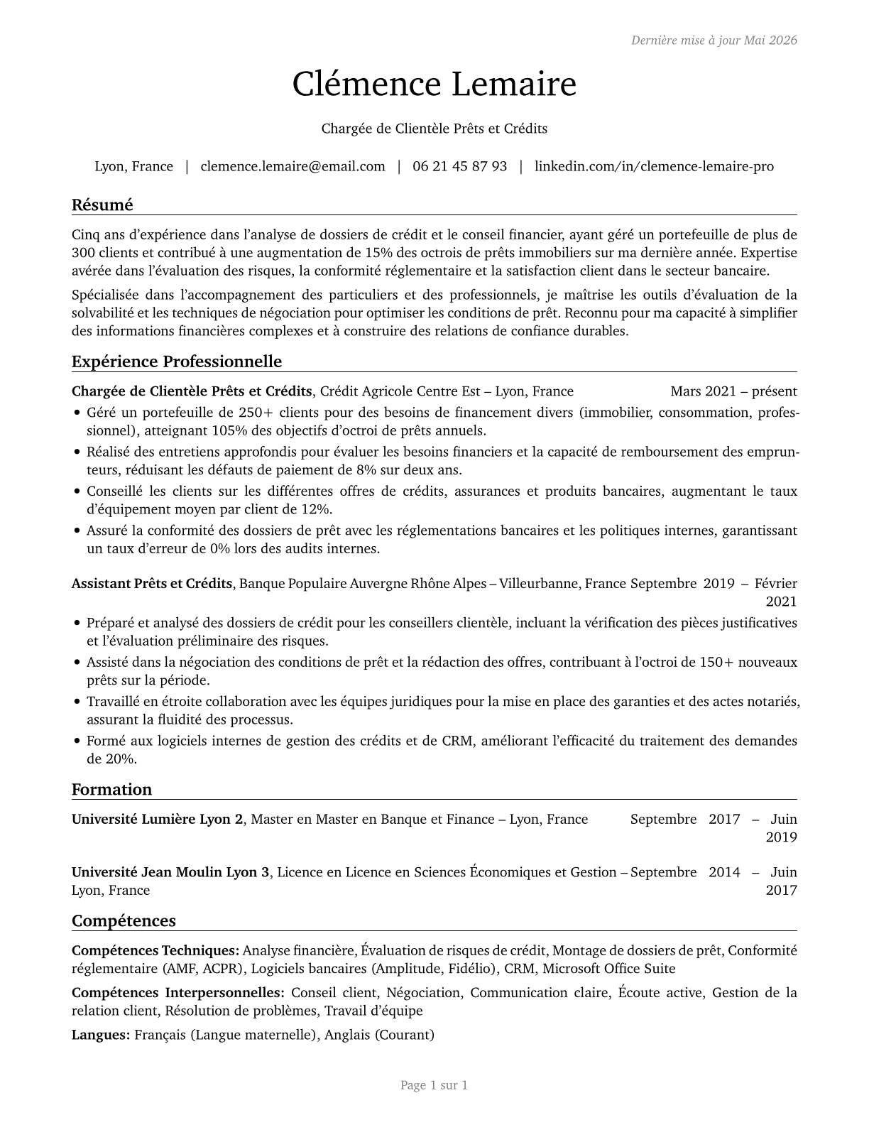 Loan Interviewers and Clerks CV in French — page 1