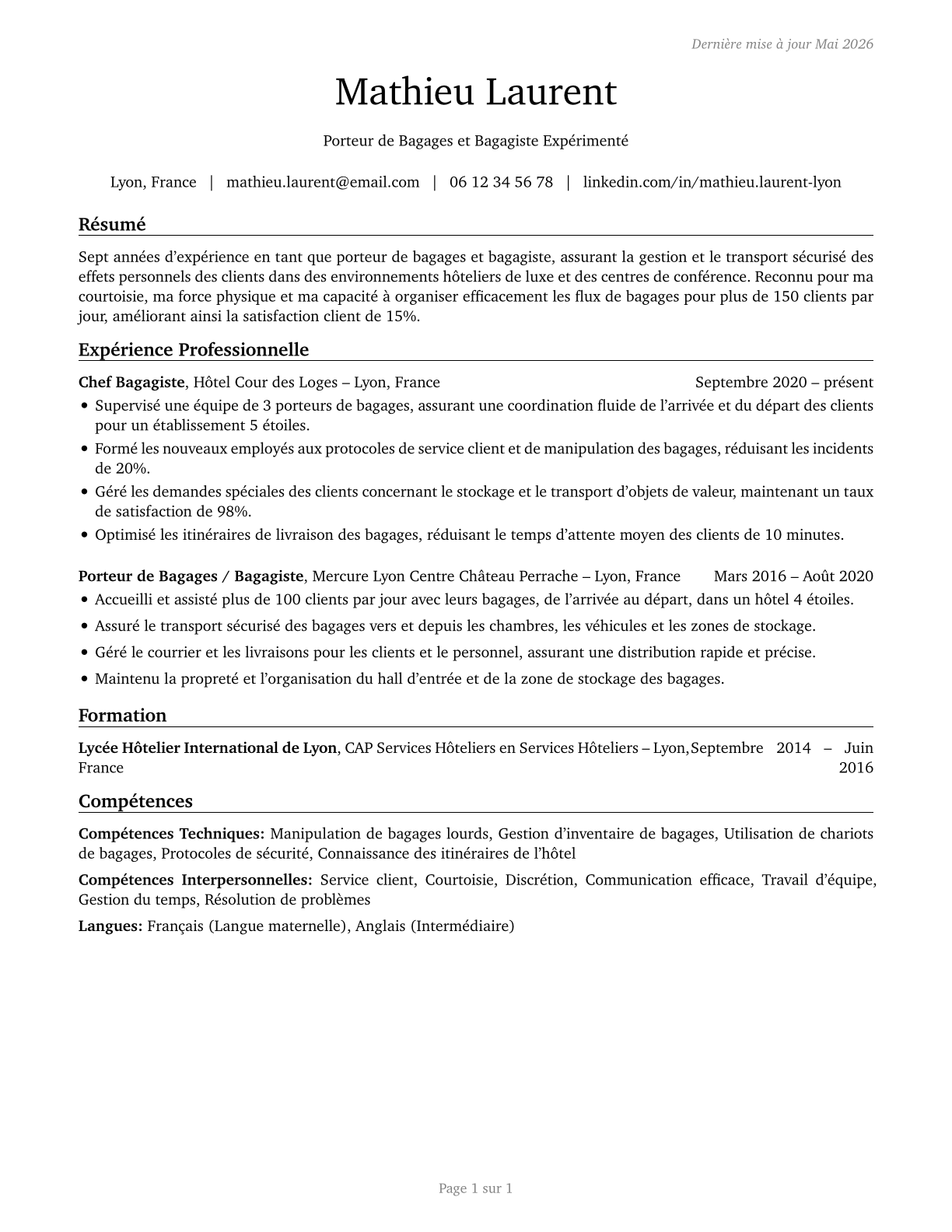 Baggage Porters and Bellhops CV in French — page 1